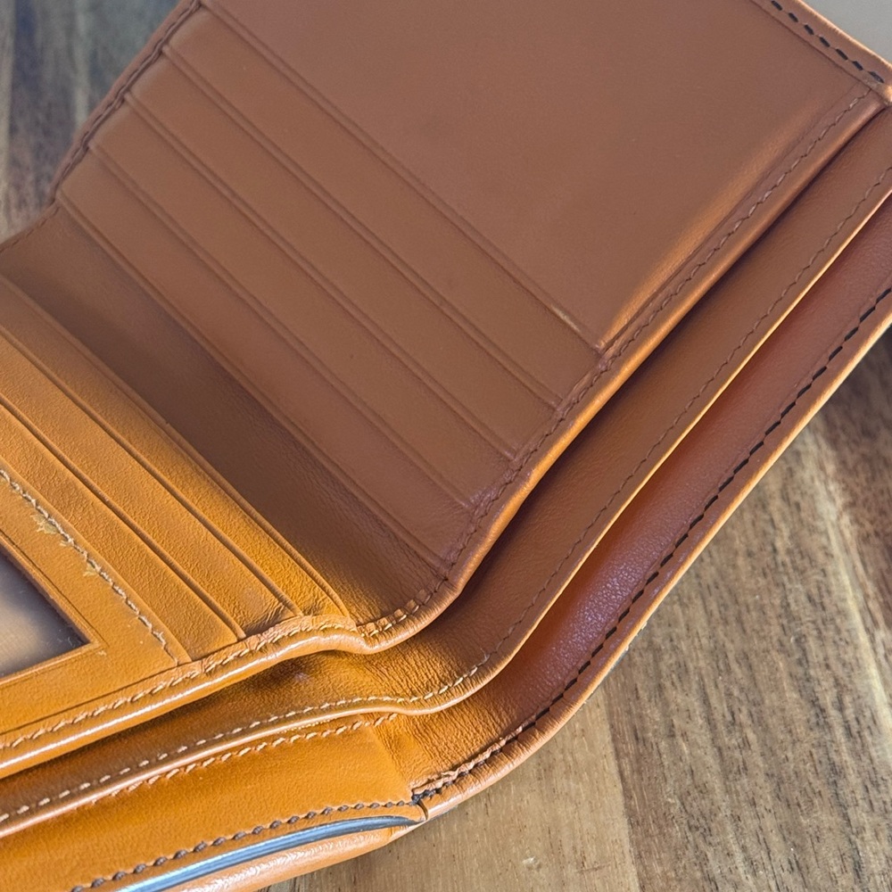 Salvatore Ferragamo Brown leather compact wallet  see pictures - Picture 9 of 16